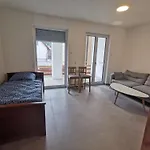 شقة Komfortneubauwohnung *