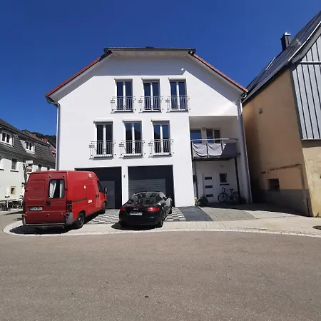 Komfortneubauwohnung شقة